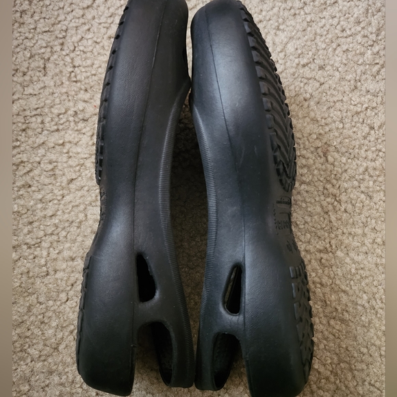 Crocs women's Kadee slip on flats size 7 - Picture 5 of 6
